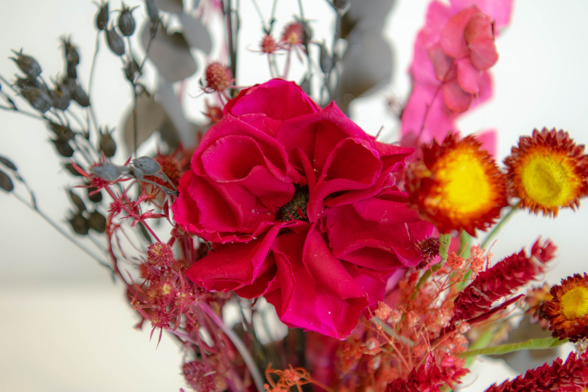 PDRY-116-SUN-KISSED EASTER PETALS-Dried Flower Centerpiece