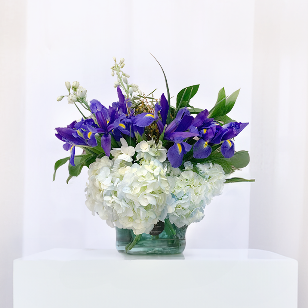 WB-671-DIVINE-BLUE-Vase-Arrangement