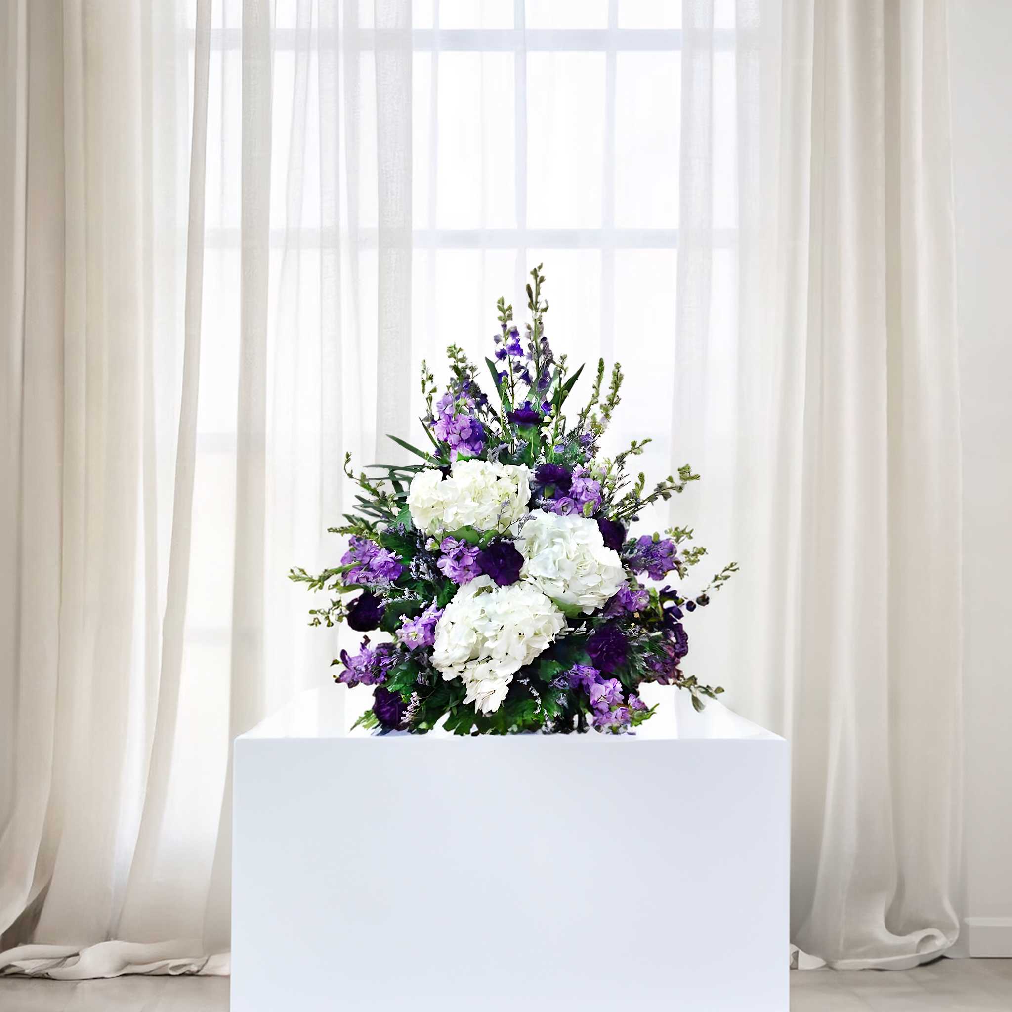 WB-691-AMATISTA-Vase-Arrangement