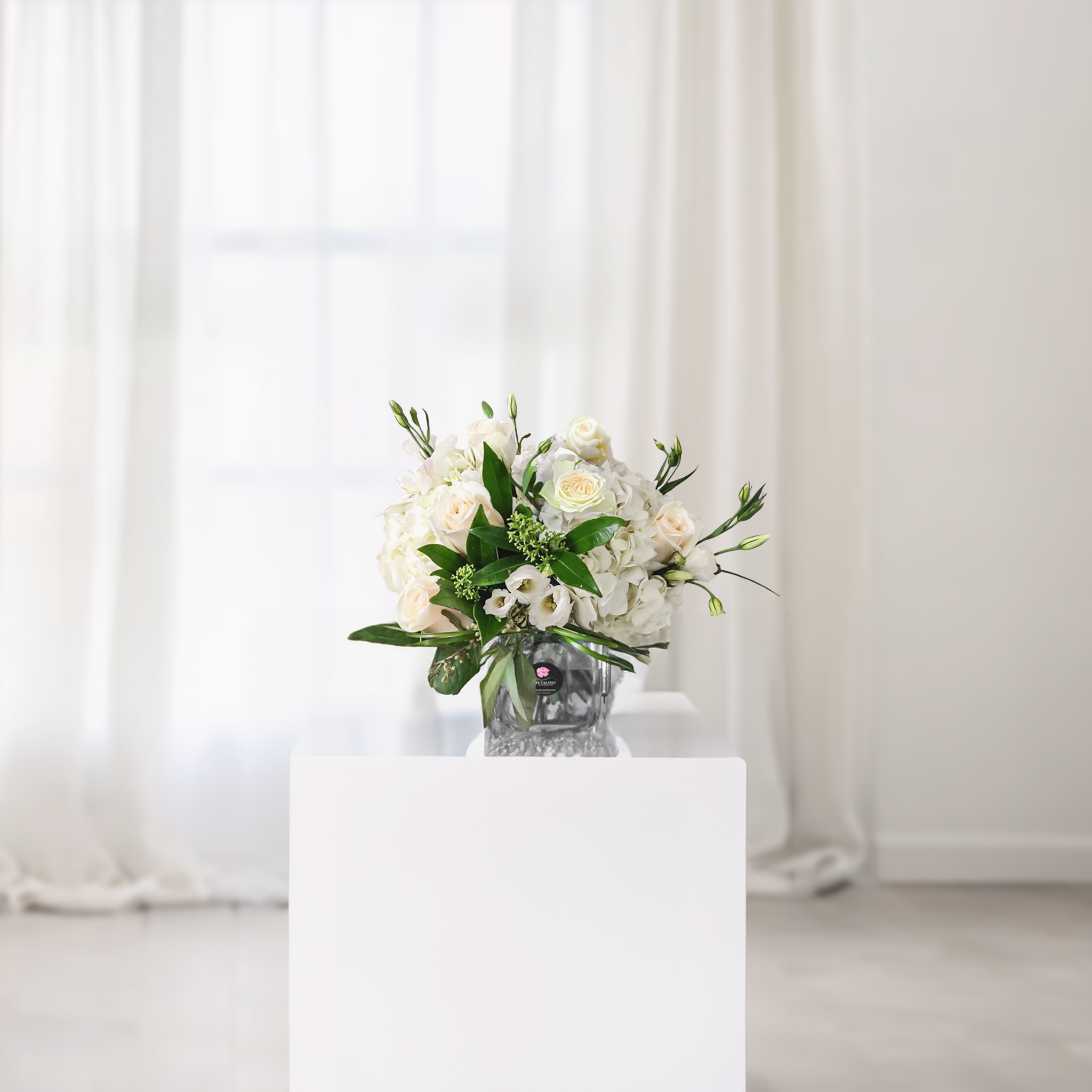 WW-365-ECHO-Vase-Arrangement